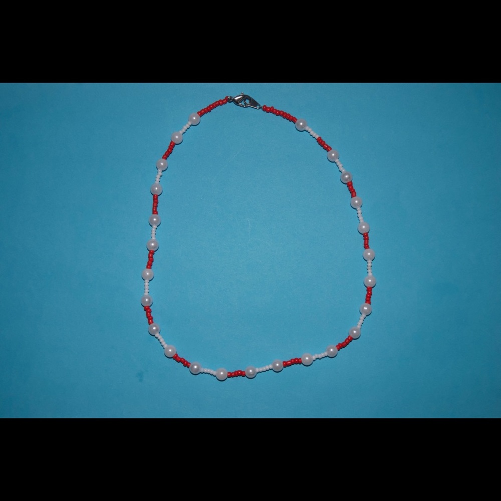 handmade seed bead and pearl choker necklace